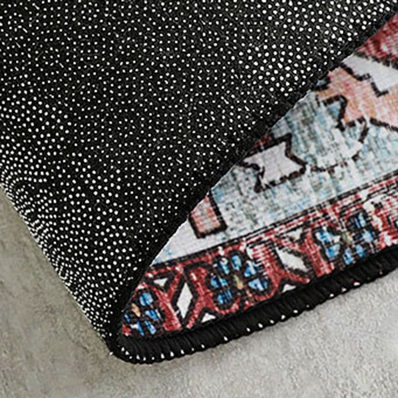 Pink Modern Carpet Polyester Moon Carpet Non-Slip Backing Carpet for Living Room