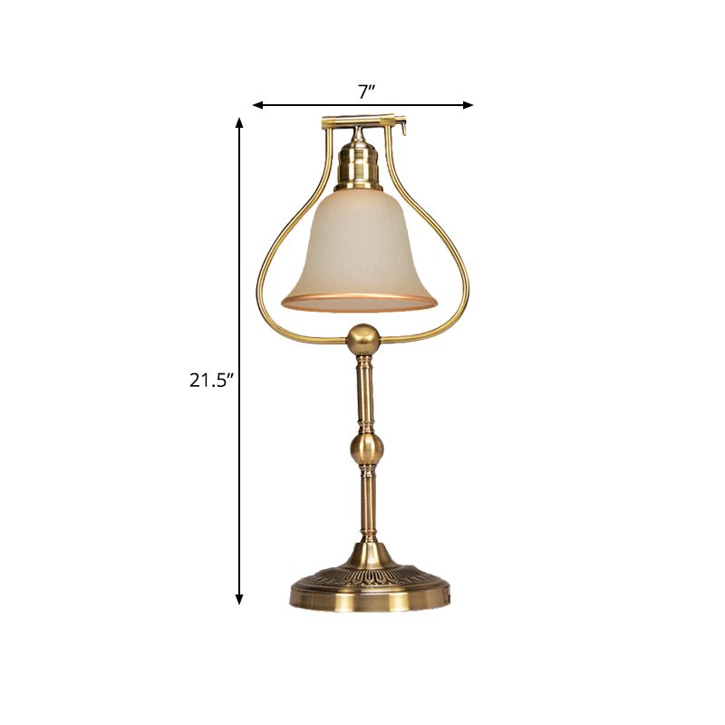 Vintage Bell Shade Night Lampe 1 Glühbirne Opalglas Tischlicht mit Messingglasrahmen