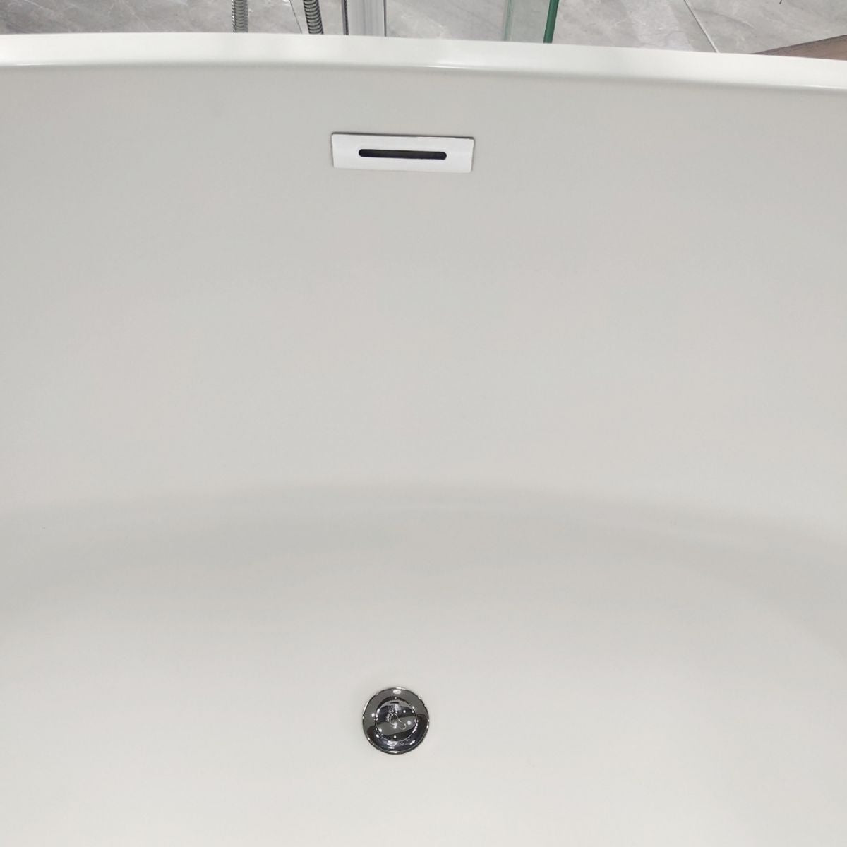 Acrylic Freestanding Soaking Bathtub Antique Finish Oval Modern Bath Tub