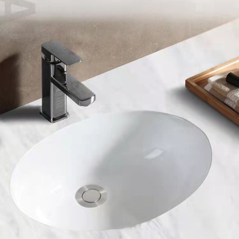 Modern Undermount Bathroom Sink Oval Shape Porcelain with Pop-Up Drain Basin Sink