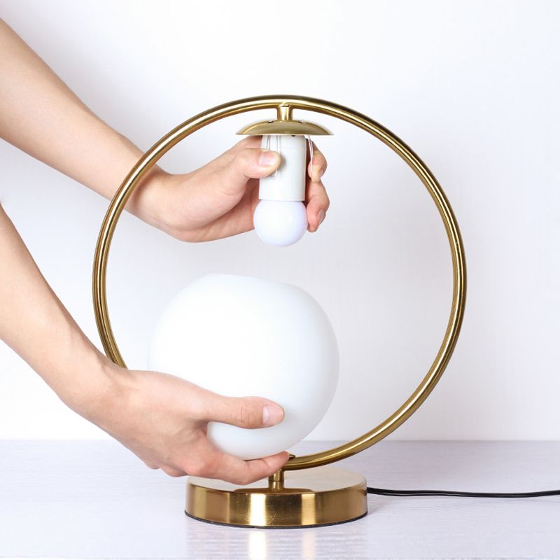 Lampade da tavolo notturno moderna Sfera vetro 1 lampada da comodino leggero in oro per camera da letto