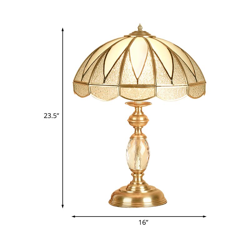 Goud 1 koptafel licht koloniaal beige en matglazen koepel 12 "/16" brede nachtkastje lamp voor het bed