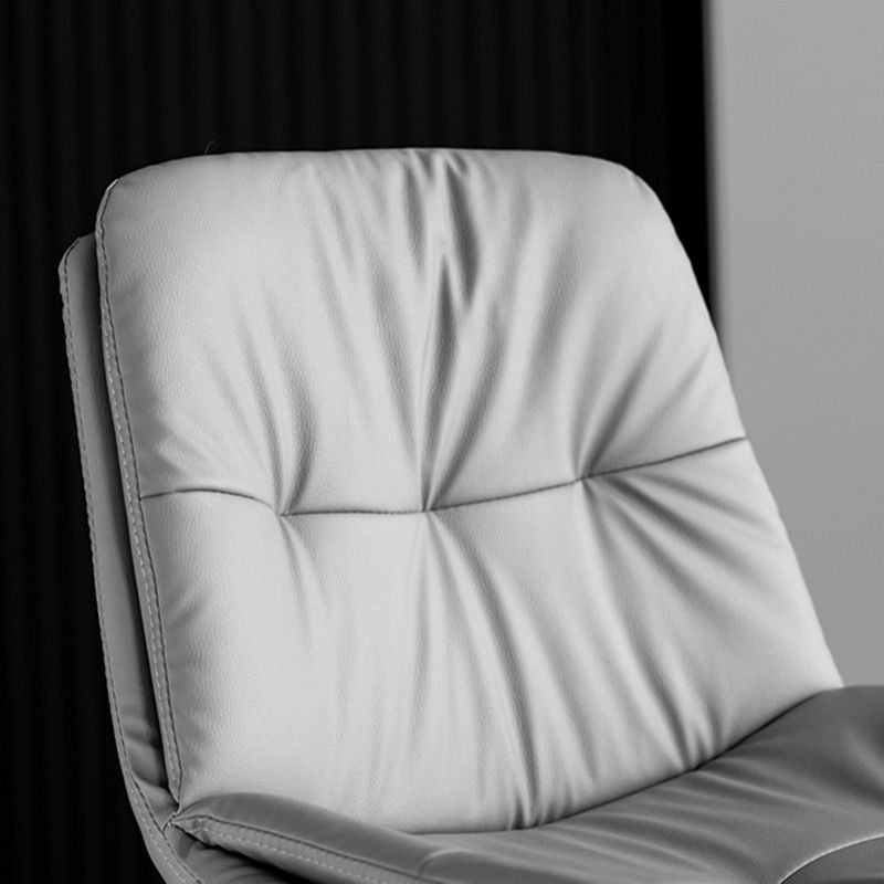 Scandinavian Metal Barstool Faux Leather Counter Stool With Chrome Base in Matte Finish