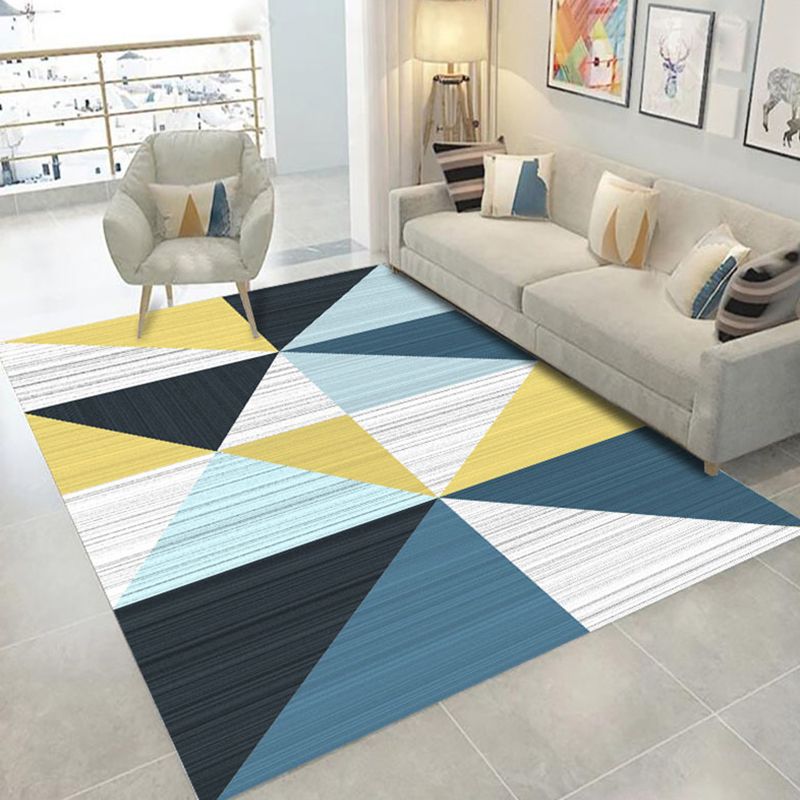 Simplicity Modern Rectangle Indoor Rug Trendy Triangle Pattern Carpet Polyester Non-Slip Backing Carpet for Home Decoration