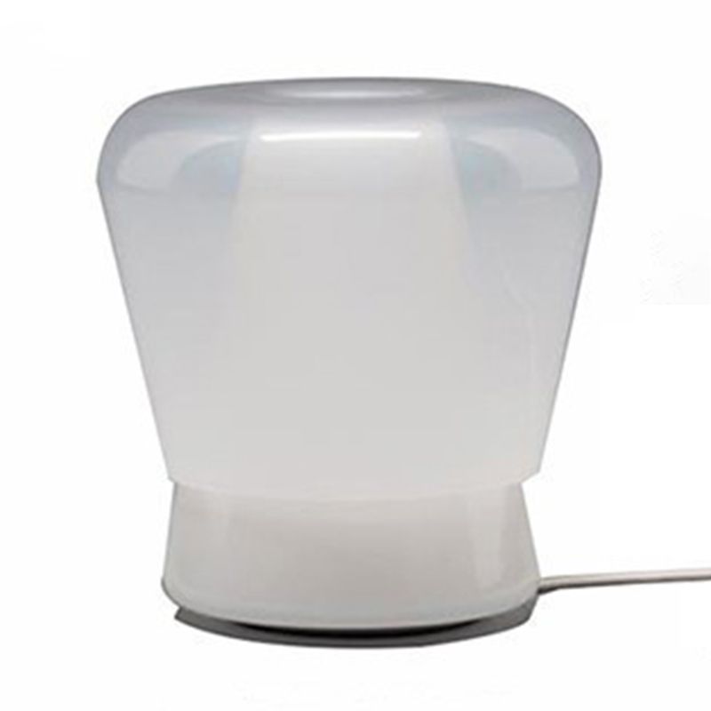 Nordic Creative Conical Tischlampe Glass Ein-Bulb-Schlafzimmer Nachtlicht
