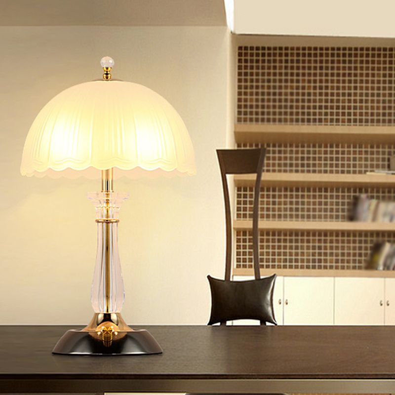 Kuppel Tischlampe zeitgenössisches Glas 2 leichte Nachttischlampe für Schlafzimmer in Weiß