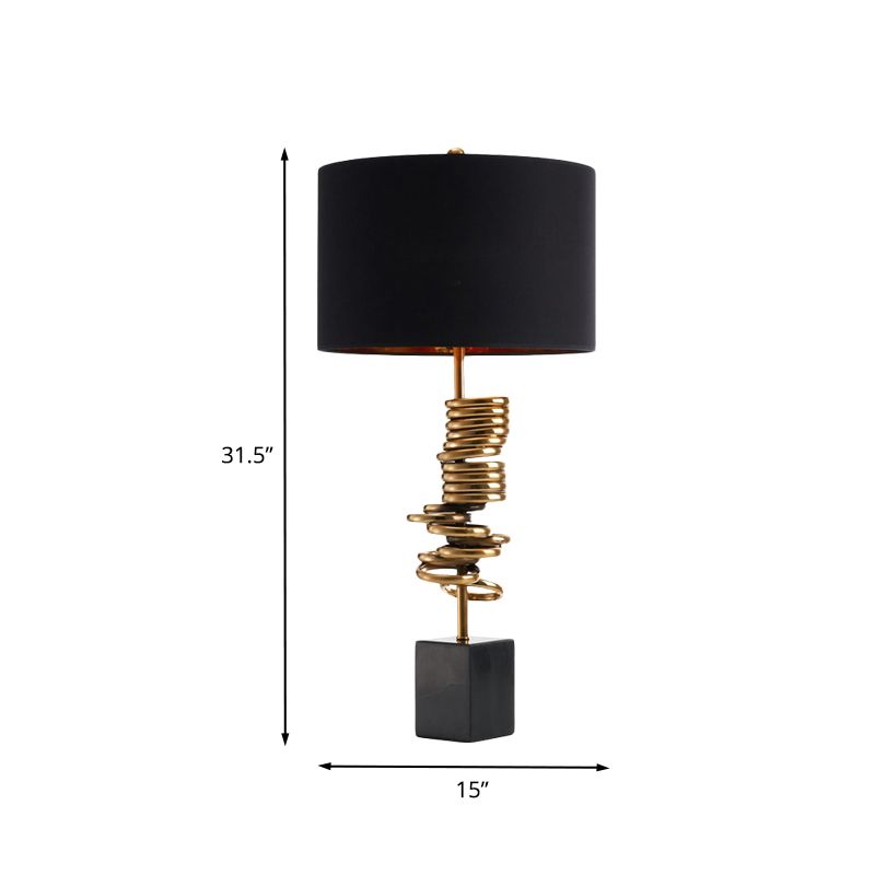 Table à anneau multi-halo Lumière Métal moderne 1 lampe de nuit en laiton en laiton avec tambour noir Shade