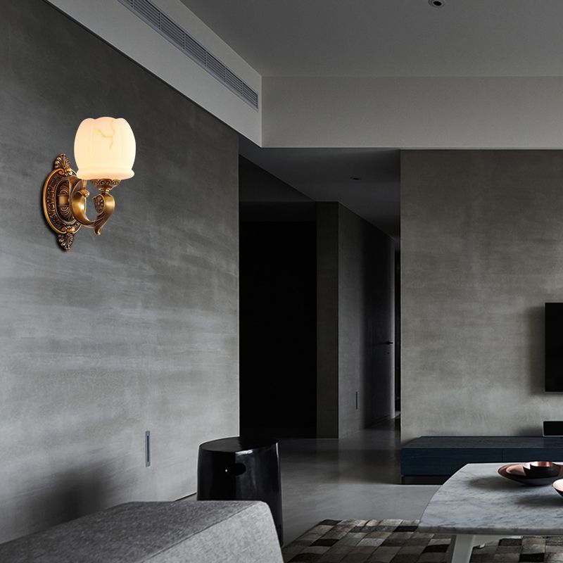 Globe weiße Glaswandmontage Light Traditional Style 1/2-Light Wohnzimmer Wandlampe in Gold