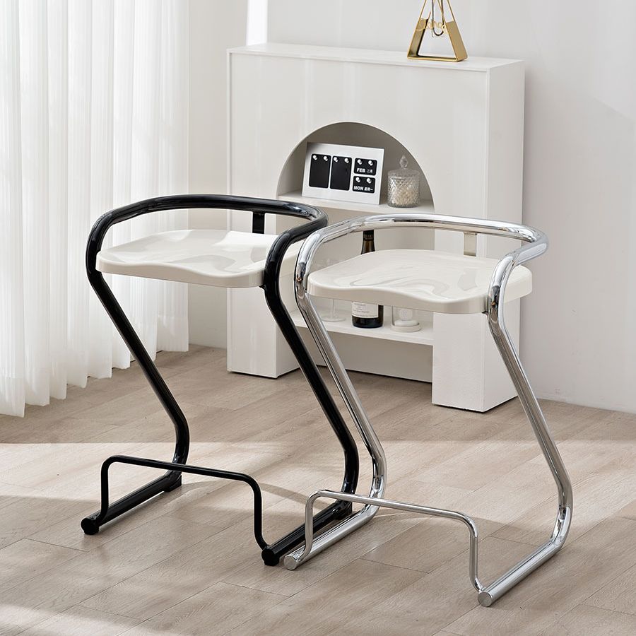 Modern Contoured Seat Low Back Armless Bar Stools with Metal Base