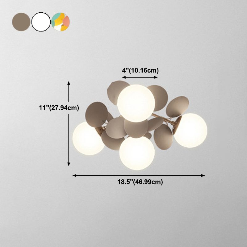 Petali eleganti Nordic Lampada del soffitto in vetro bianco camera da letto semifulò