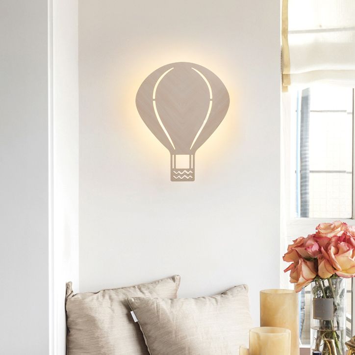 Mooi beige muurlicht cartoon patroon houten led muurlamp voor woonkamer kinderkamer