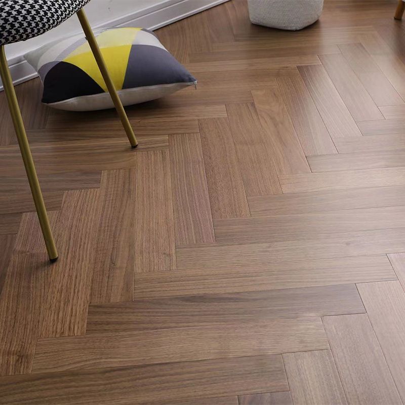 Contemporary Laminate Flooring Solid Wood Laminate Flooring with Light and Dark Color