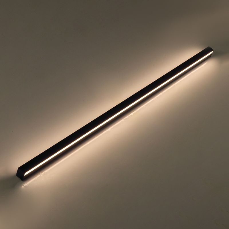 Linear Shade Metal Wall Sconce Modern Style 1 Light Wall Mounted Light in Black