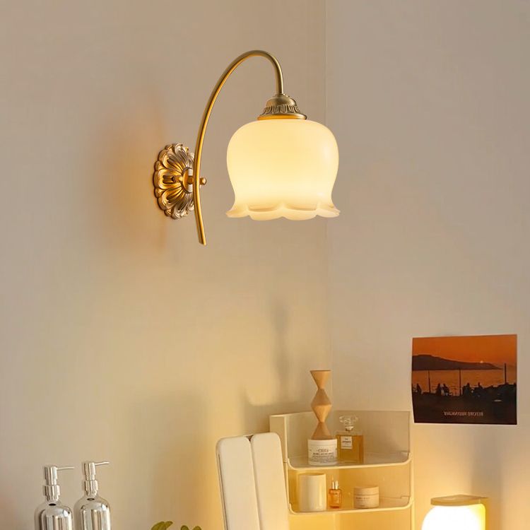 Brass Vanity Lighting Modern Flower Wall Light Fixture for Bathroom