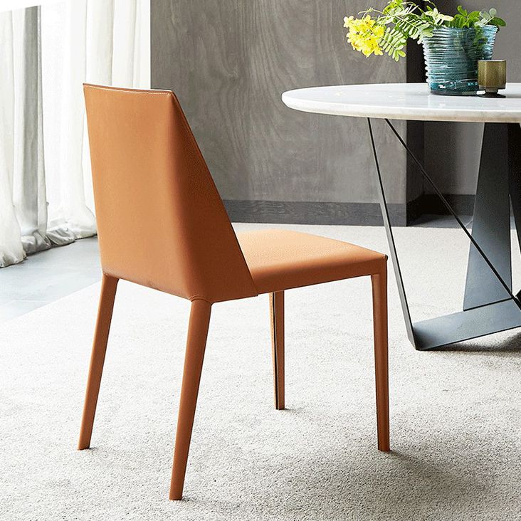 Chaise de salle à manger moderne de 18 po de large, à dossier solide, avec 4 pieds, pour un usage domestique