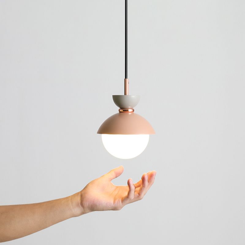 Estilo minimalista moderno Global Down Lighting Pending Metal 1 Luces de techo colgante de luz para dormitorio