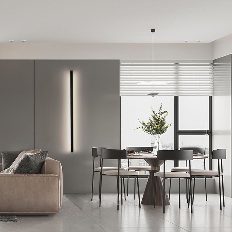 Linear Shape Metal Wall Light Modern Single Light Wall Mount Light Fixture in Black