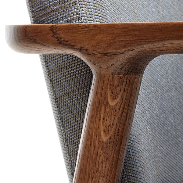 Silla de comedor tapizada con respaldo sólido de estilo tradicional para interiores