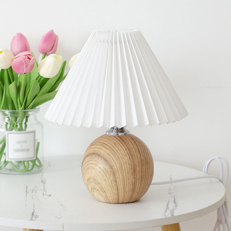 Lámpara de mesa de forma de cono de estilo de tela de estilo moderno luz de mesa de luz