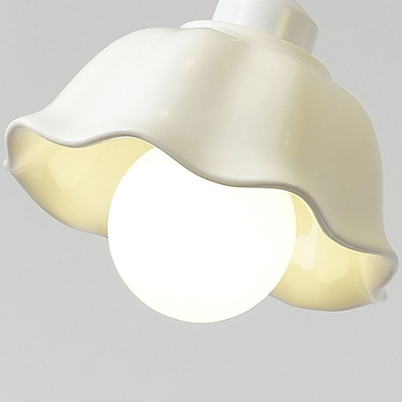 Modern Metallic Wall Light Sconce Minimalist Wall Light Fixture for Bedroom