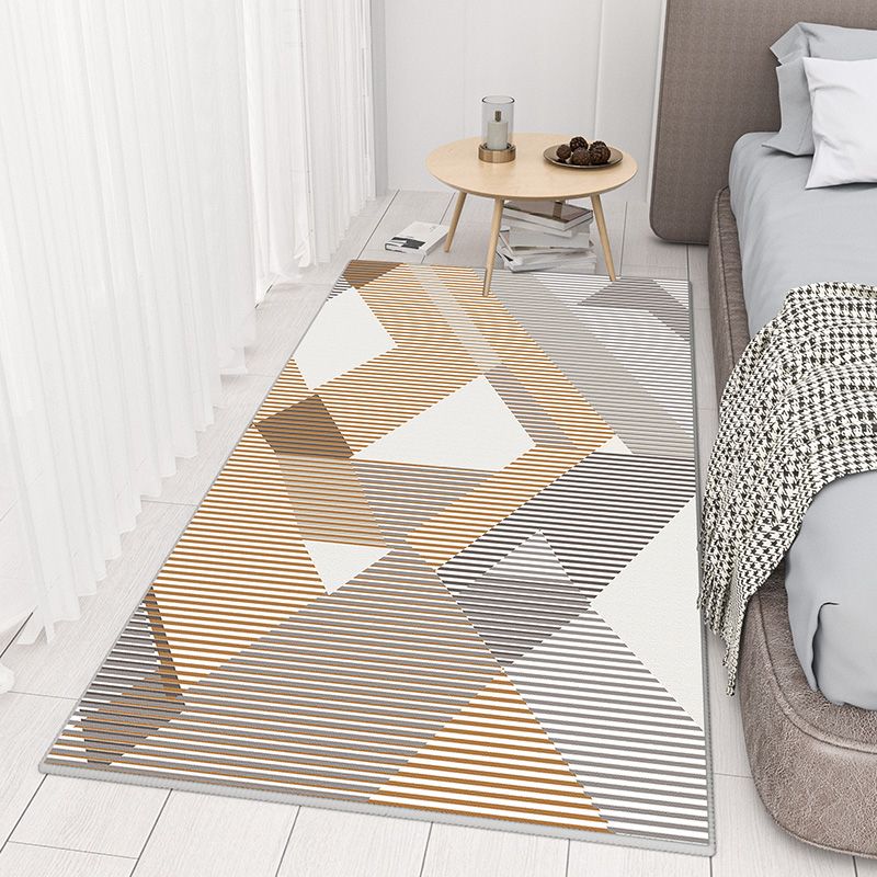 Dark Green Modern Carpet Polyester Graphic Carpet Stain Resistant for Home Decor