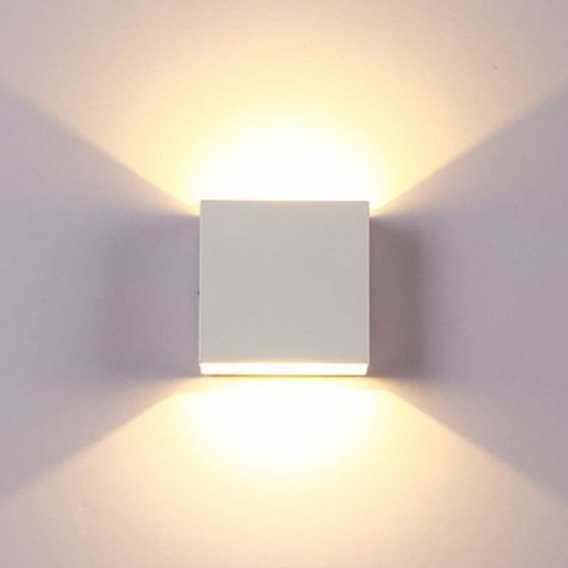 Square Shape Wall Lighting Modern Style Metal 2 Lights Sconce in Black/White