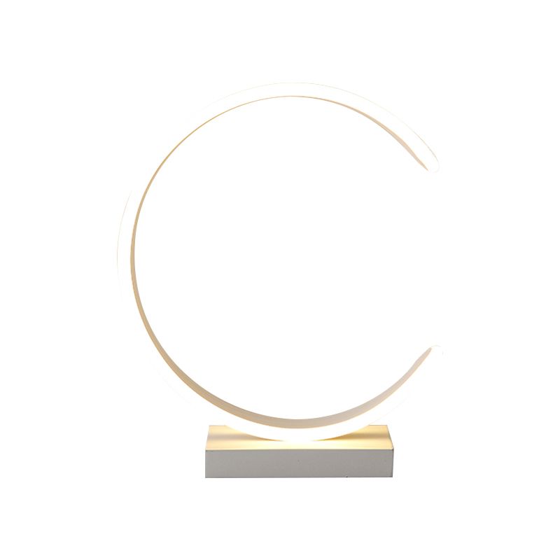 Lampada da tavolo a LED per camera da letto Minimalismo Lampada da comodino bianco/nero con paralume metallico a forma di C