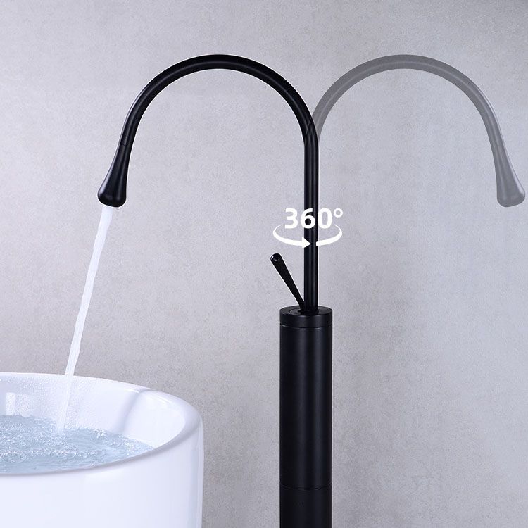 Modern Floor Mounted Single Handle Freestanding Tub Filler Metal Freestanding Faucet