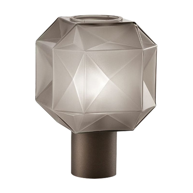Luz de mesa geométrica de vidrio bronceado 1 cabezal lámpara de noche con base de metal de tubo