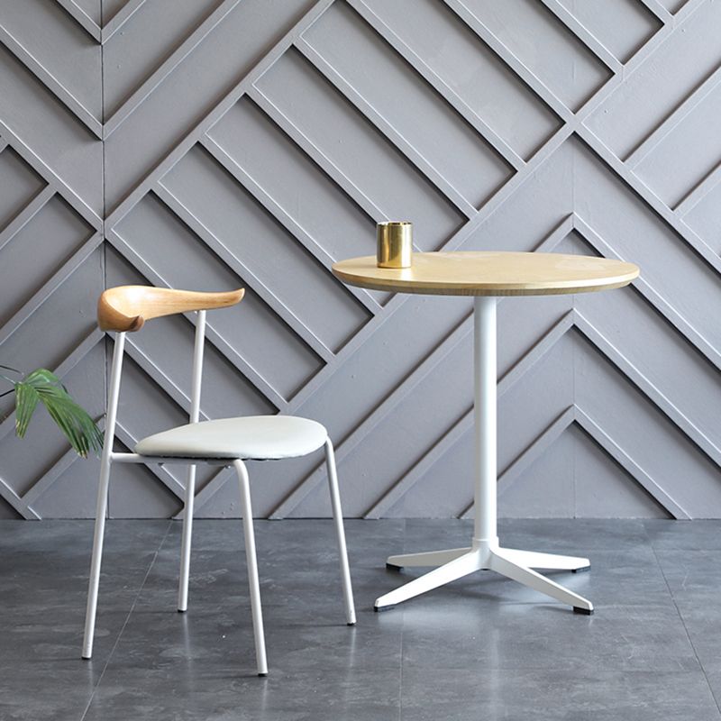 Sillas de comedor de estilo moderno, sillas laterales sin brazos con respaldo abierto y patas de metal para cocina