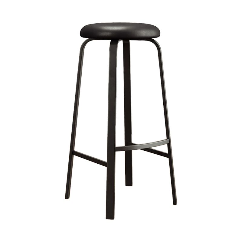 Taburetes apilables negros para mostrador, taburetes de bar de metal escandinavos sin respaldo (juego de 3)
