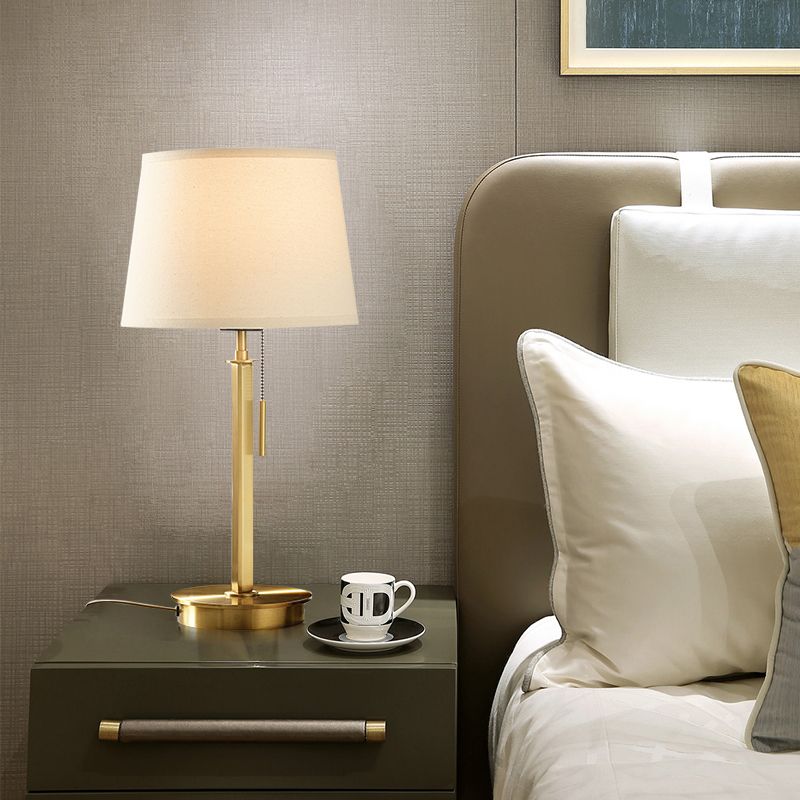Barrel Fabric Table Light Modernist 1 Head White Nightstand Lamp with Pull Chain