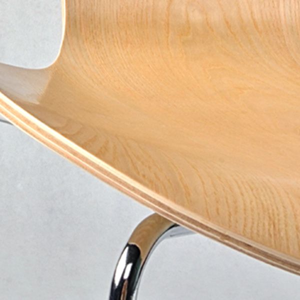 Silla lateral casera contemporánea Silla de comedor tapizada de metal con respaldo sólido