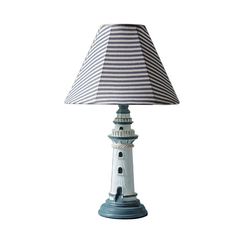 Lampada da tavolo per cameretta con luce notturna affusolata mediterranea in tessuto a 1 lampadina con motivo a torre/barca/striscia e base a faro