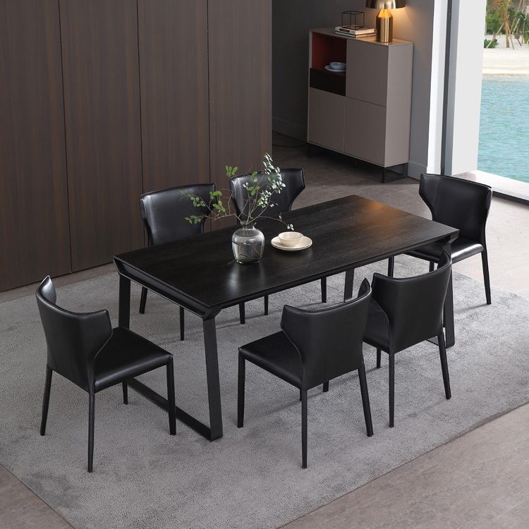 Silla lateral moderna con respaldo de orejas, silla de cuero con acabado mate para comedor