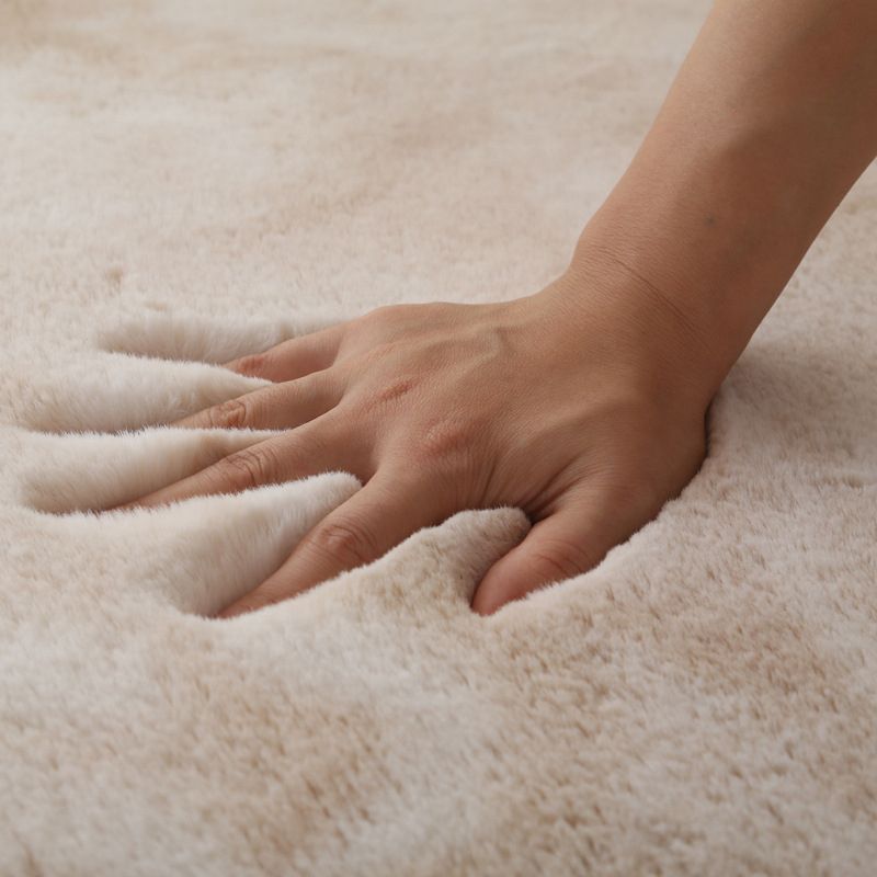 Trendy Plain Shag Area Rug Creative Polyester Rug Anti-Slip Backing Carpet for Home Decor