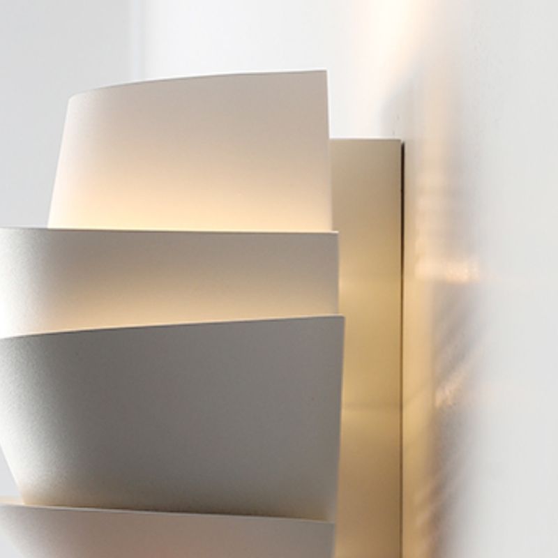 Kids Style 2 - Light Wall Mounted Fixture in White Iron Flower Shape Wall Sconce