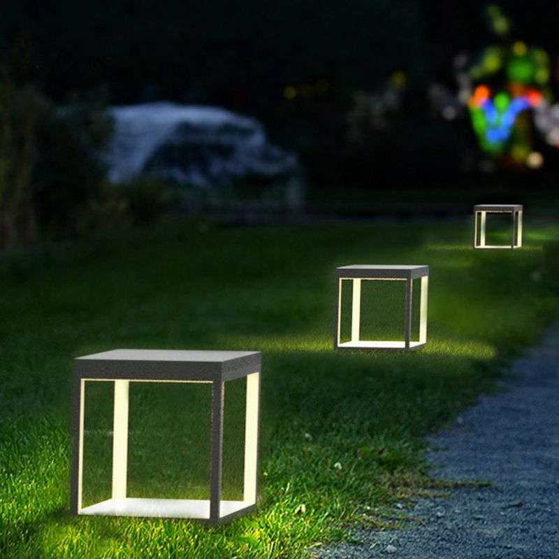 Square Waterproof Lights Outdoor Black Pillar Lamp for Garden