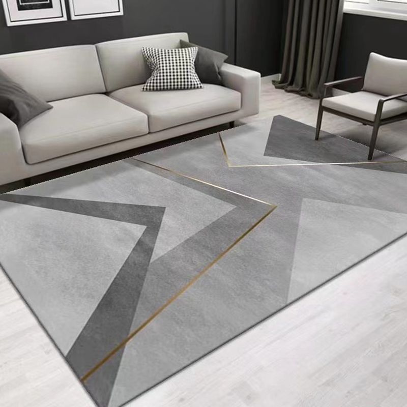 Tappeto grigio con stampa di geometria poliestere moderna tappeto resistente alle macchie per soggiorno