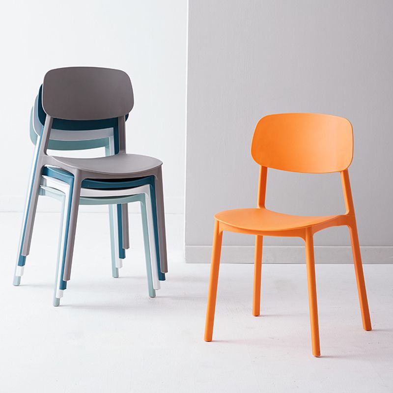 Plastic à dos ouvert en plastique moderne 32 "H CAISE SANS LA PRODUCTION DU DINAGE pour restaurant