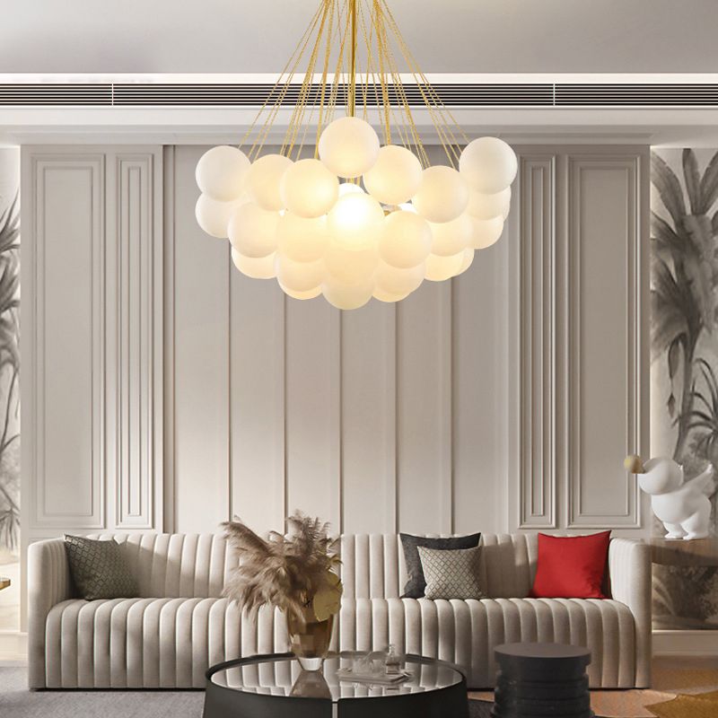 Frosted White Glass Bubbles Suspensie Licht Stijlvolle Noordse kroonluchter voor woonkamer