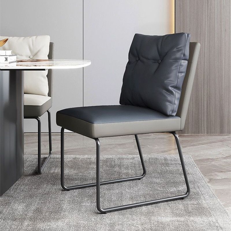 Silla lateral de cuero moderna para sala de estar, silla de comedor con respaldo sólido y acabado mate