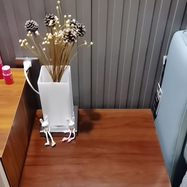 Lampada da tavolo con fiori e vasi Lampada da notte cromata a 1 luce in vetro bianco nordico con decorazioni floreali