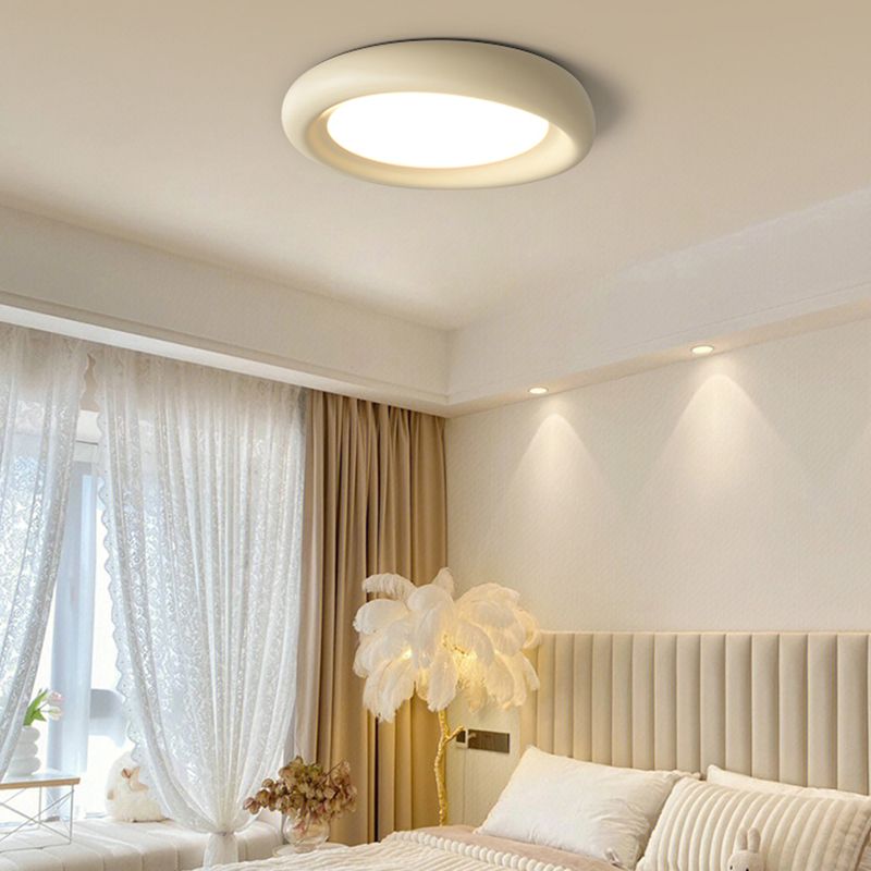 Modern Style Ceiling Light LED Ceiling Mount Lamp with Acrylic Shade for Bedroom
