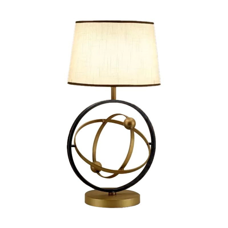 1-Licht-Schlafzimmer Nachtlampe zeitgenössische Bronze-Stofftischleuchte mit runden Metallbasis