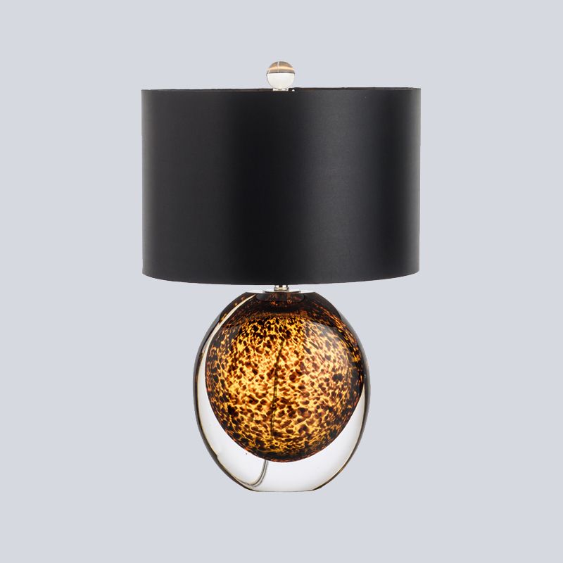 Modernistische Drum Task Lighting Fabric 1-kops kleine bureaulamp in zwart met globe amber geglazuurde kristallen voet