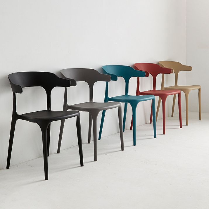 Kunststoff moderner Küchenseitenstuhl 20 '' breiter mattes Finish Armstuhl mit 4 Beinen