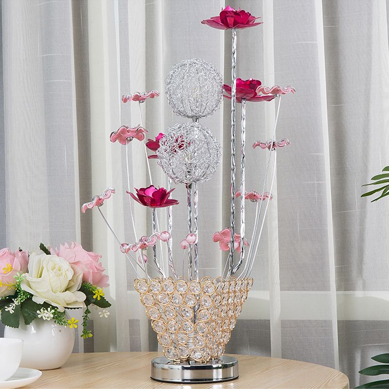 Kunstdekoration Rose und Löwenzahn Nachtlicht LED LED IRONISCHE TESEHEN LELLE LEICHNUNG MIT EBSETTE Kristallvase in Gold