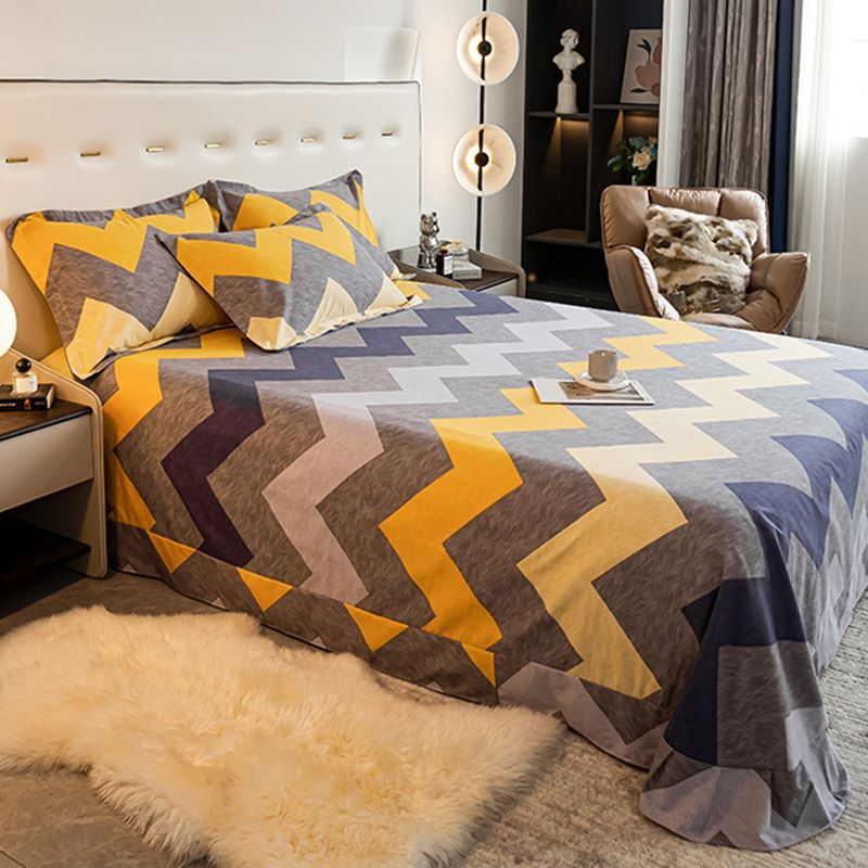 Chic Bed Sheet Stripe Printed Ruffle Detail Fade Resistant Bed Sheet