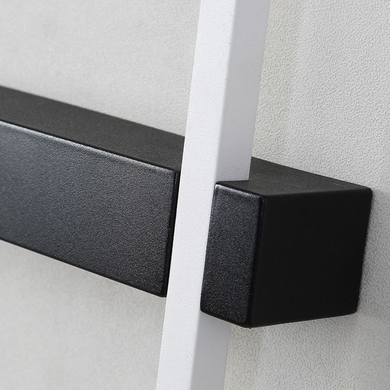 Aluminum Straight Wall Light Nordic Style LED Wall Sconce for Living Room